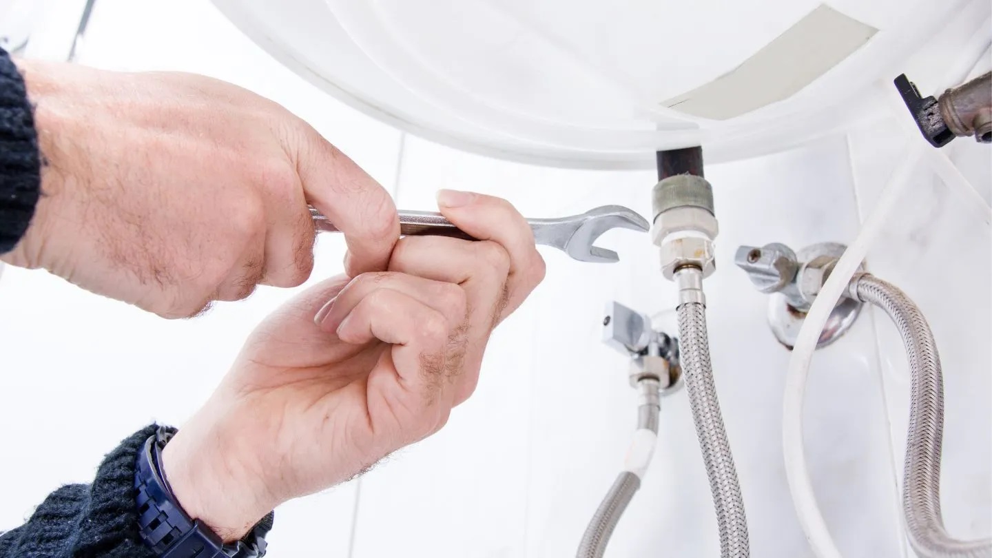 Can You Fix Plumbing Issues Yourself in Perth?