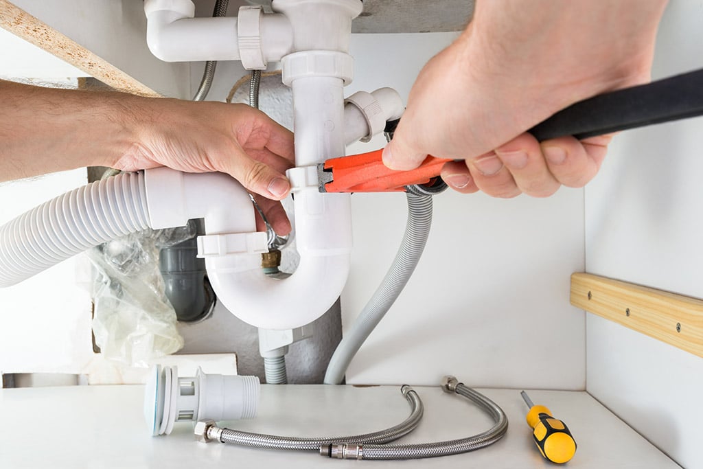 Plumber in Erskine: Common Plumbing Issues & Fixes